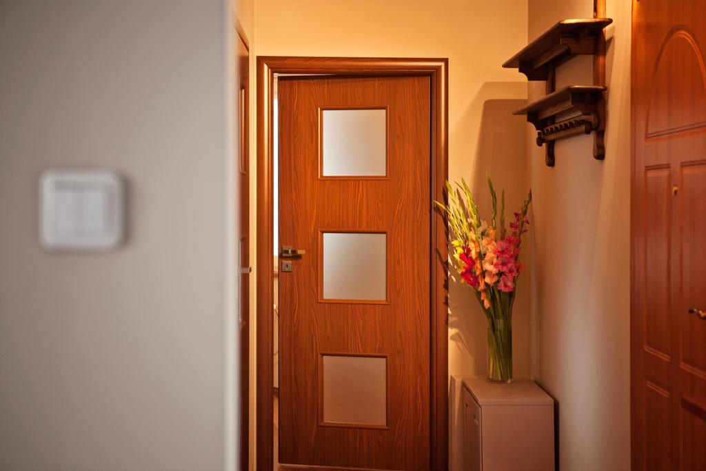 Best Inn Poznan Apartament Wojskowa Pokoj fotografie