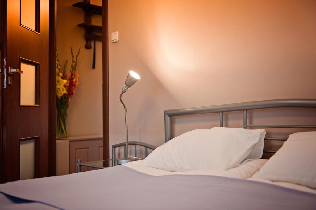 Best Inn Poznan Apartament Wojskowa Pokoj fotografie